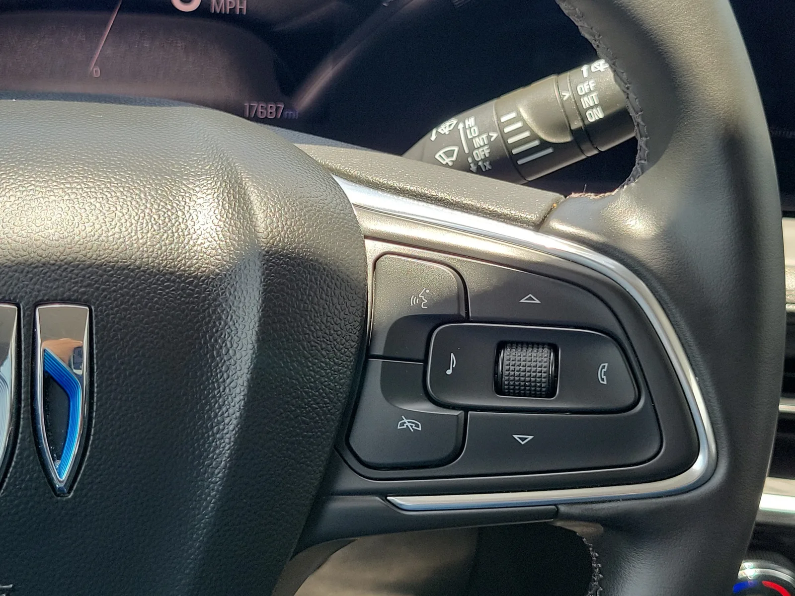 2024 Buick Encore GX Sport Touring photo 21