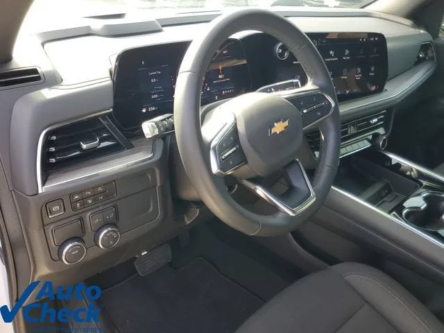 2025 Chevrolet Suburban LS photo 18
