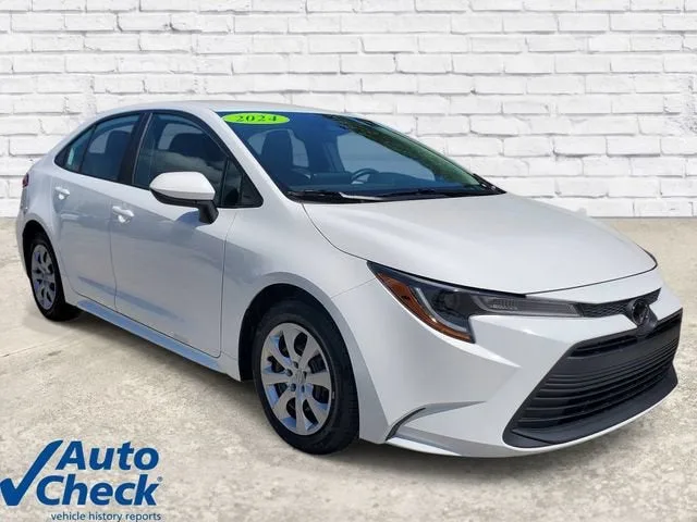 2024 Toyota Corolla LE photo 5