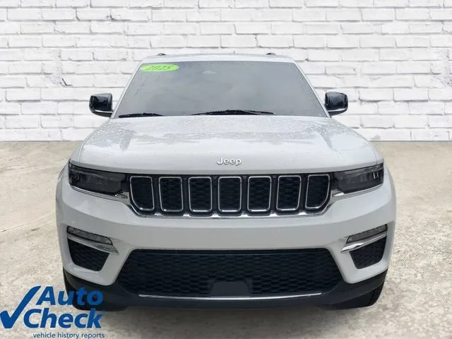 2025 Jeep Grand Cherokee Limited photo 6
