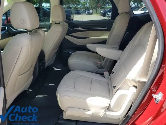 2024 Buick Enclave Essence photo 13