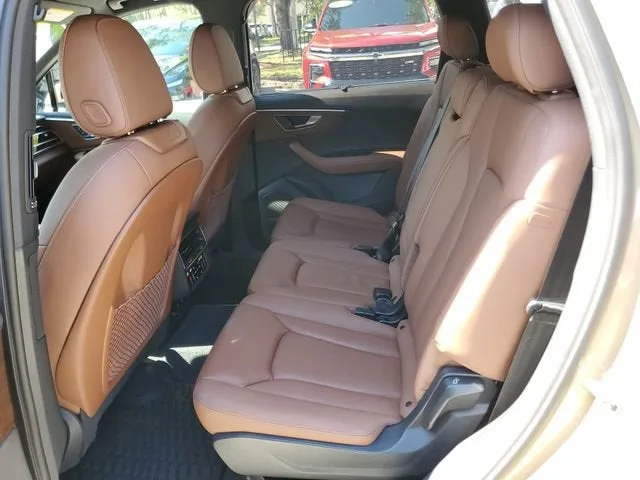 2025 Audi Q7 Premium Plus photo 13