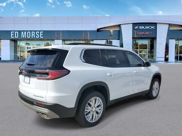 2026 GMC Acadia Elevation photo 3