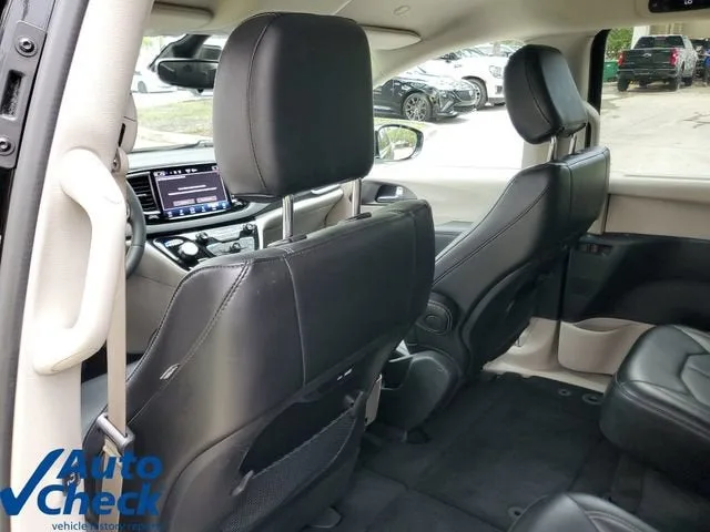 2024 Chrysler Pacifica Touring L photo 13