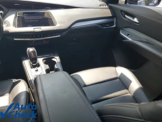 2023 Cadillac XT4 Premium Luxury photo 16