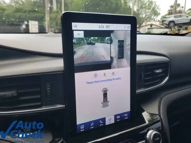 2023 Ford Explorer ST photo 29