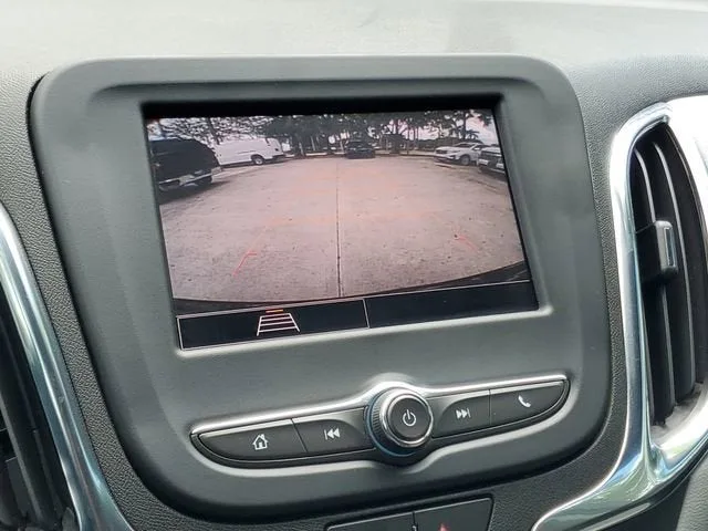 2023 Chevrolet Equinox LS photo 25