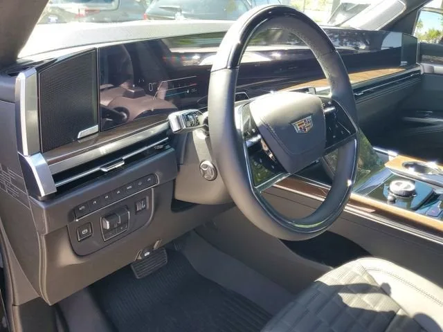 2026 Cadillac Escalade Platinum Sport photo 18