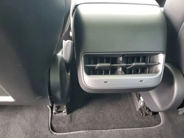 2023 Tesla Model 3 Performance photo 14