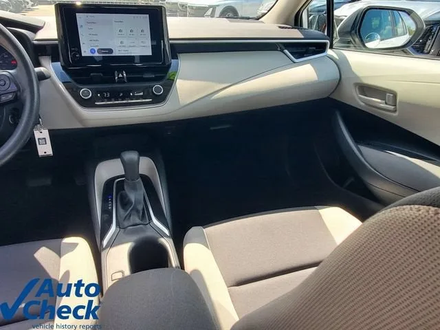 2024 Toyota Corolla LE photo 16