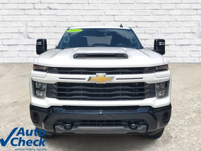2025 Chevrolet Silverado 2500 HD Custom photo 6