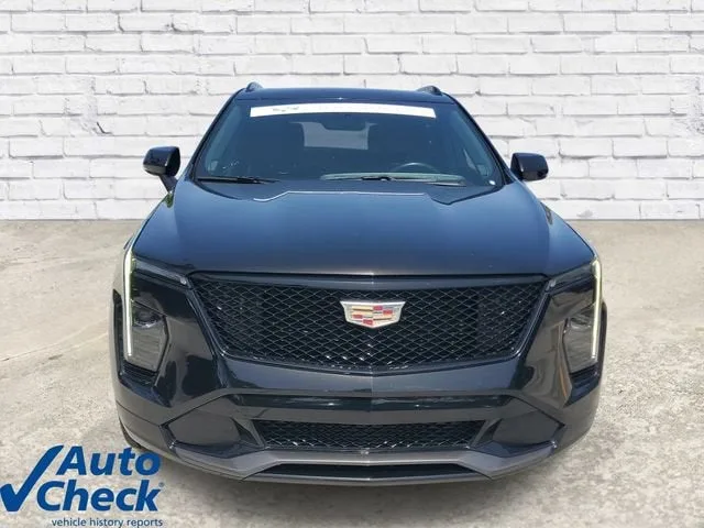 2024 Cadillac XT4 Sport photo 6