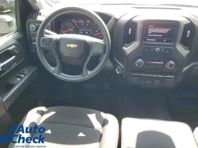 2025 Chevrolet Silverado 2500 HD Custom photo 16