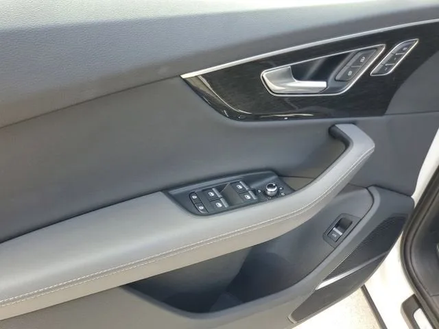 2025 Audi Q7 Premium Plus photo 22