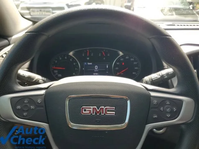 2024 GMC Terrain SLE photo 22