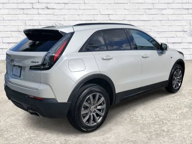 2023 Cadillac XT4 Sport photo 4