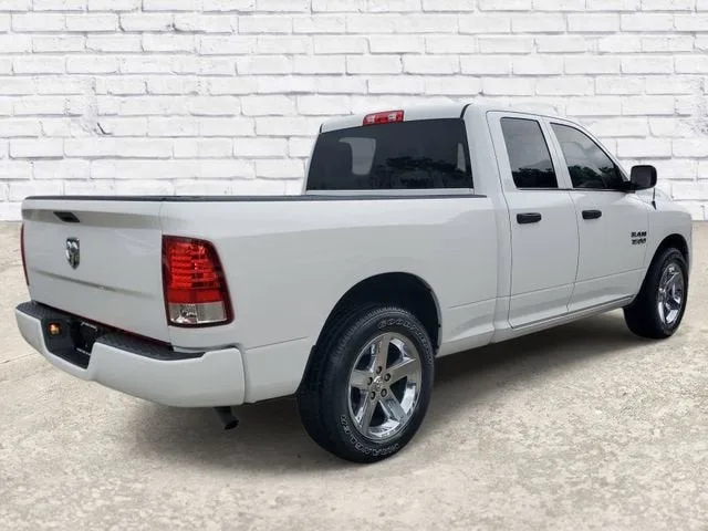 2017 RAM 1500 Express photo 4