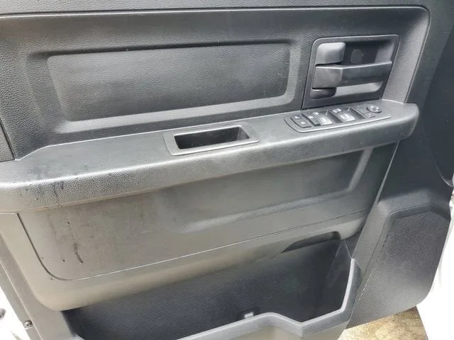 2017 RAM 1500 Express photo 18
