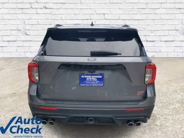 2023 Ford Explorer ST photo 3