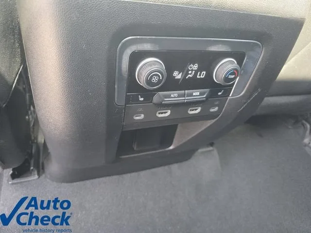 2023 Chevrolet Suburban Z71 photo 17