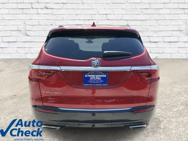 2024 Buick Enclave Essence photo 3