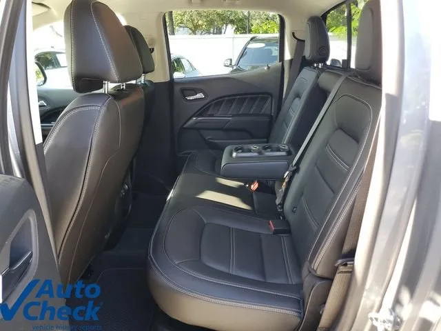 2022 GMC Canyon Denali photo 11