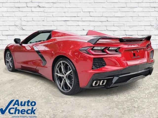 2021 Chevrolet Corvette Stingray 3LT photo 2