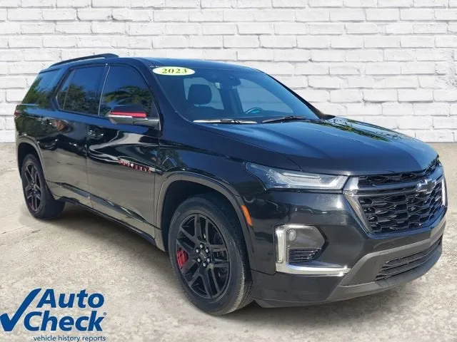 2023 Chevrolet Traverse Premier photo 5