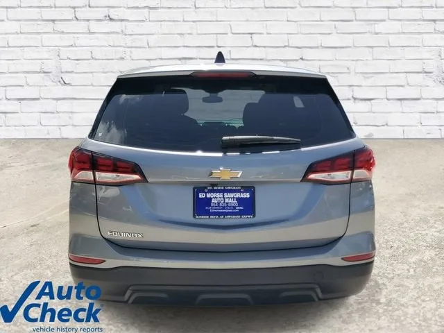 2024 Chevrolet Equinox LS photo 3