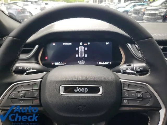2025 Jeep Grand Cherokee Limited photo 21