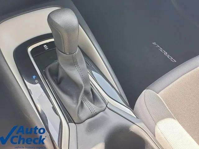 2024 Toyota Corolla LE photo 26