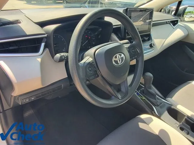 2024 Toyota Corolla LE photo 18