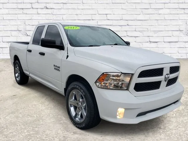 2017 RAM 1500 Express photo 5