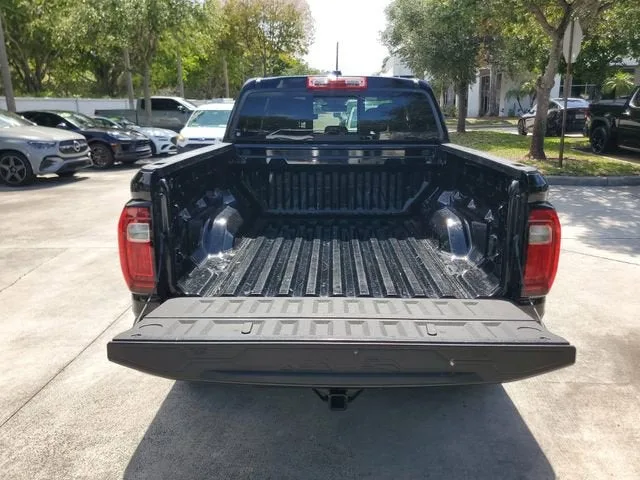2024 GMC Canyon Elevation photo 9