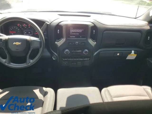 2025 Chevrolet Silverado 2500 HD Custom photo 14