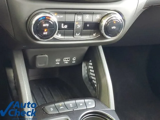 2023 Chevrolet Trailblazer LT photo 25