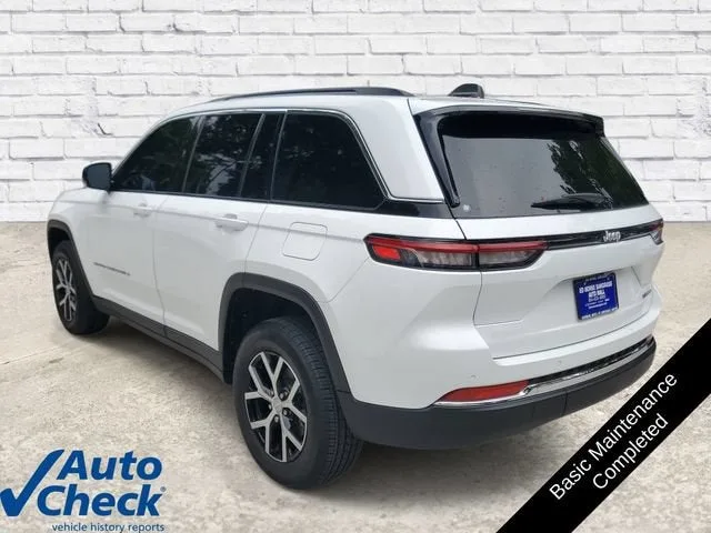 2025 Jeep Grand Cherokee Limited photo 2