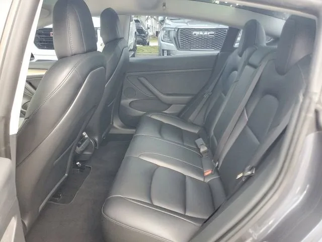 2023 Tesla Model 3 Performance photo 11
