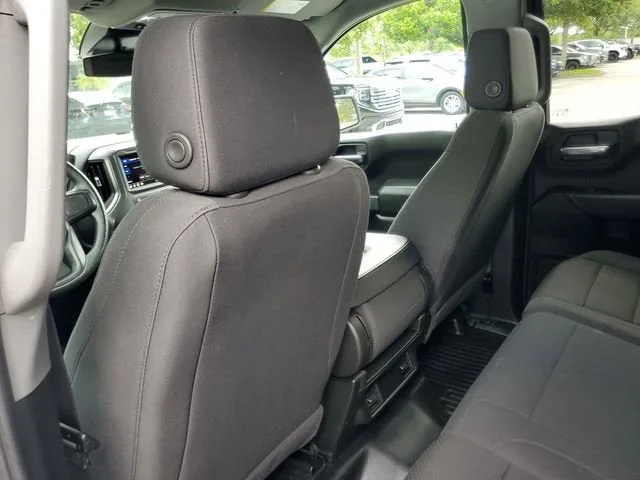 2025 GMC Sierra 1500 Pro photo 11