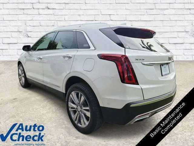 2024 Cadillac XT5 Premium Luxury photo 2