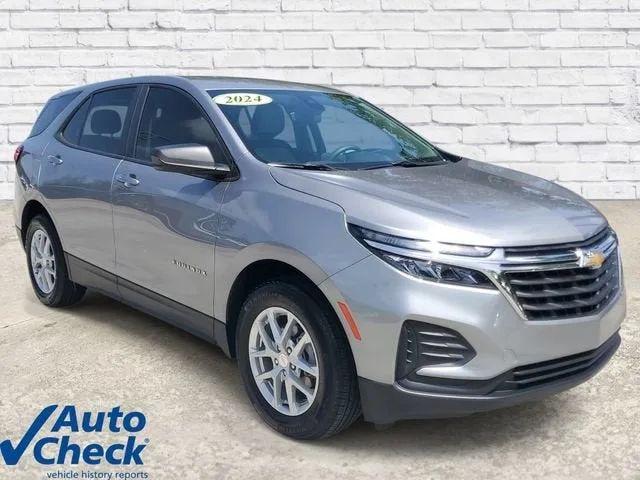 2024 Chevrolet Equinox LS photo 5