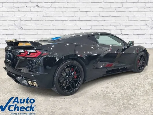 2024 Chevrolet Corvette Stingray 2LT photo 4