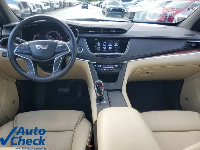 2019 Cadillac XT5 Luxury FWD photo 15