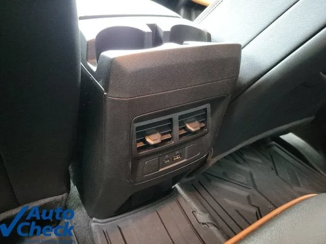 2024 GMC Canyon AT4 photo 13