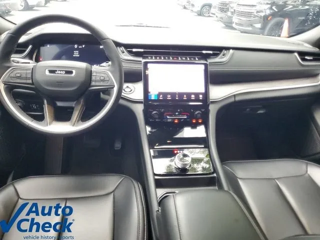 2025 Jeep Grand Cherokee Limited photo 15