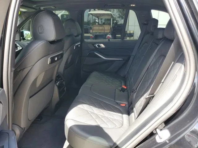 2026 BMW X5 xDrive40i photo 11
