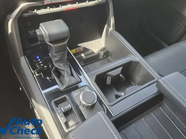 2026 Toyota Tundra 4WD Limited photo 26