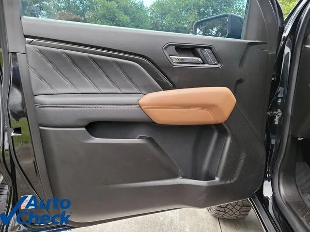 2024 GMC Canyon AT4 photo 22
