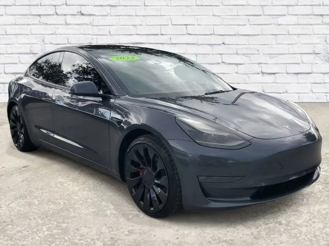 2023 Tesla Model 3 Performance photo 5