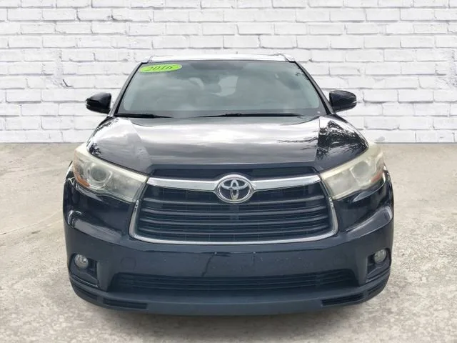 2016 Toyota Highlander XLE photo 6
